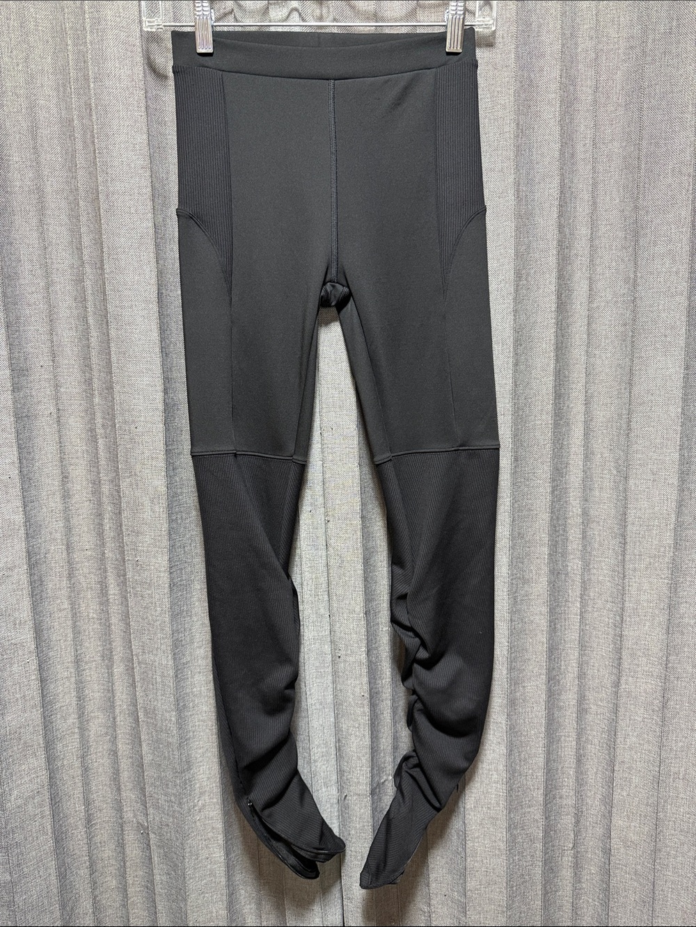 ALO Black High-Rise Athletic Leggings - Picture 1 of 4